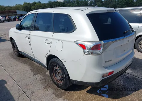 2014 Mitsubishi Outlander Es z USA, uszkodzony, nr VIN JA4AD2A36EZ010221